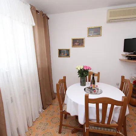 Apartament Traumhaftes Nur 350 Meter Zum Zentrum Von Mit Parkplatz, Meerblick *