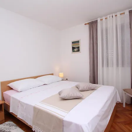 Apartmán Traumhaftes Nur 350 Meter Zum Zentrum Von Mit Parkplatz, Meerblick